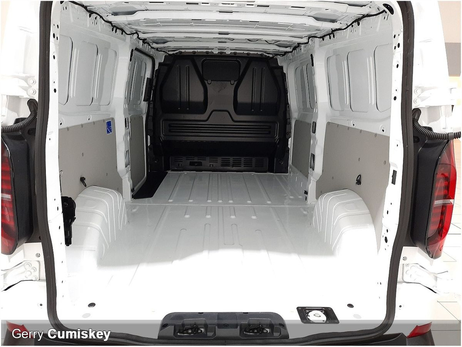 2025 Volkswagen Transporter TRENDLINE LWB 30 110BHP €28,850