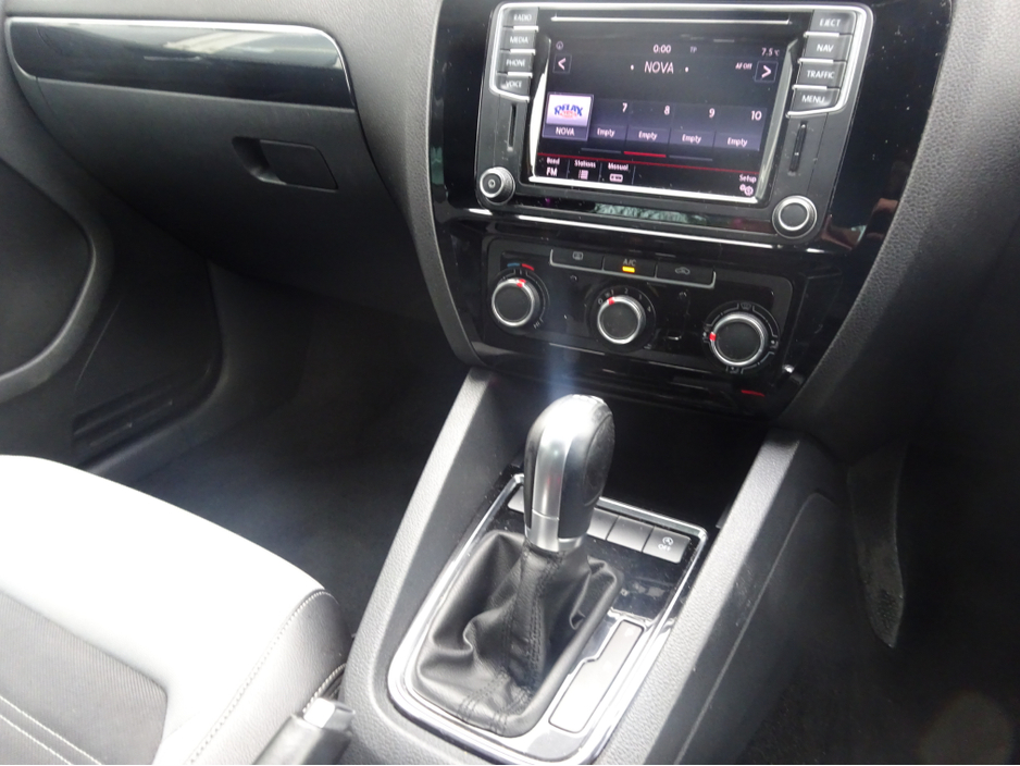 2016 Volkswagen Jetta 2.0 TDI GT BLUEMOTION 150PS 4 DOOR AUTOMATIC KEY 26 €10,950