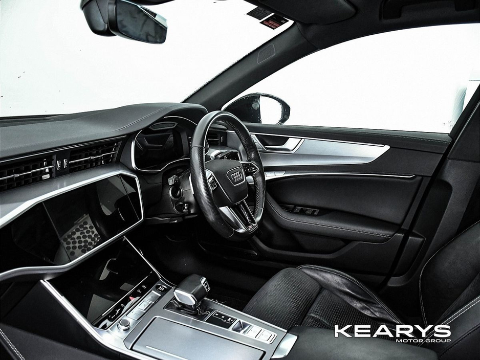 2022 Audi A6 - image 9