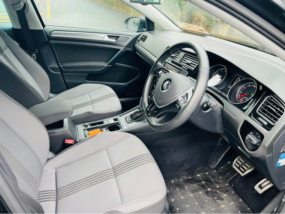 2016 Volkswagen Golf LOUNGE MODEL // 1.2 PETROL // AUTOMATIC €14,950