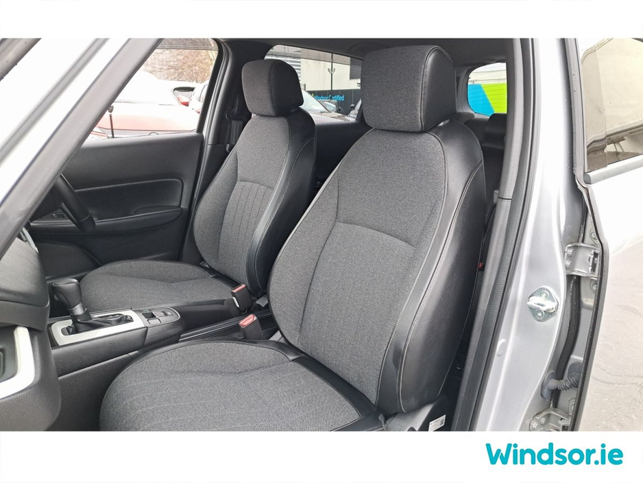 2020 Honda Fit - image 30