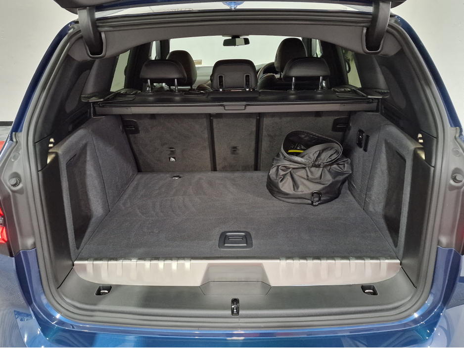 2023 BMW X3 - image 12