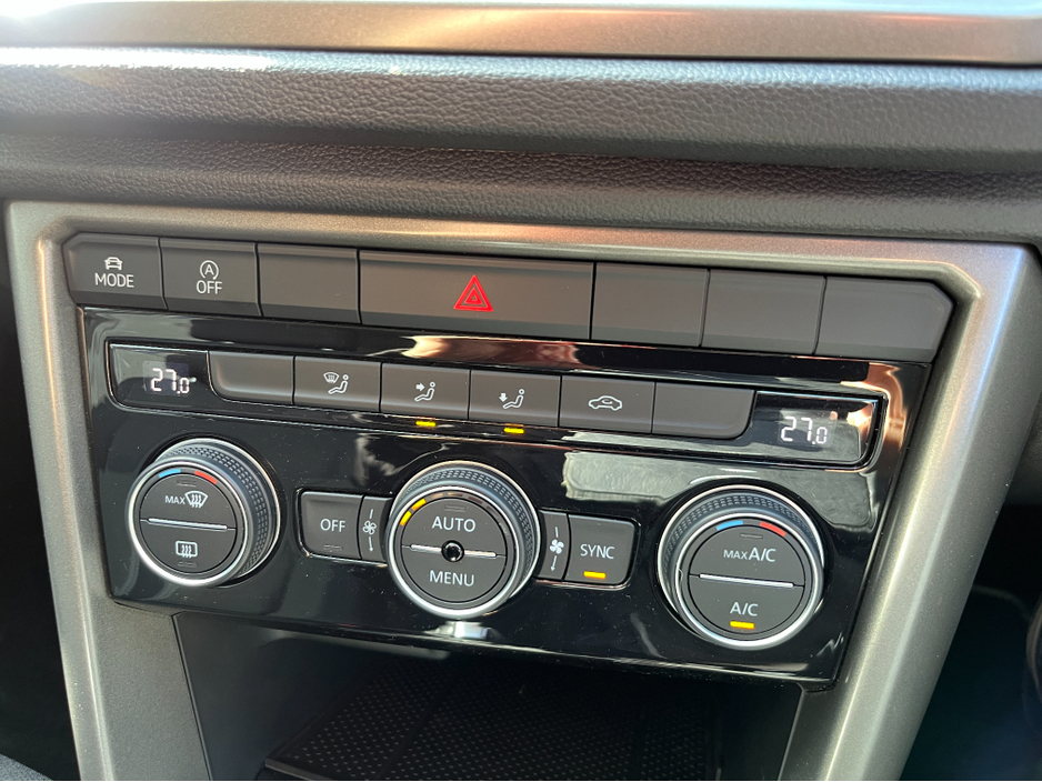 2021 Volkswagen T-Roc - image 19