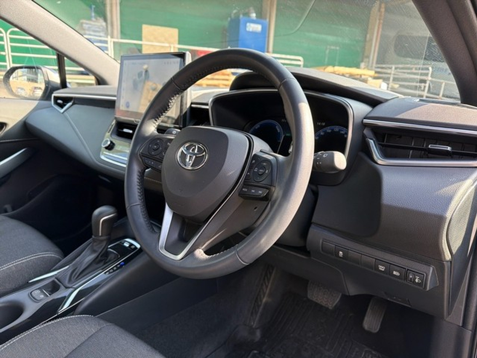 2024 Toyota Corolla - image 11