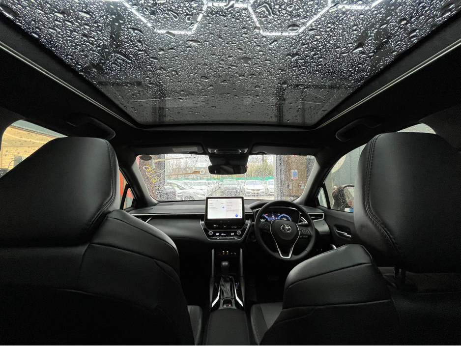 2025 Toyota Corolla - image 15