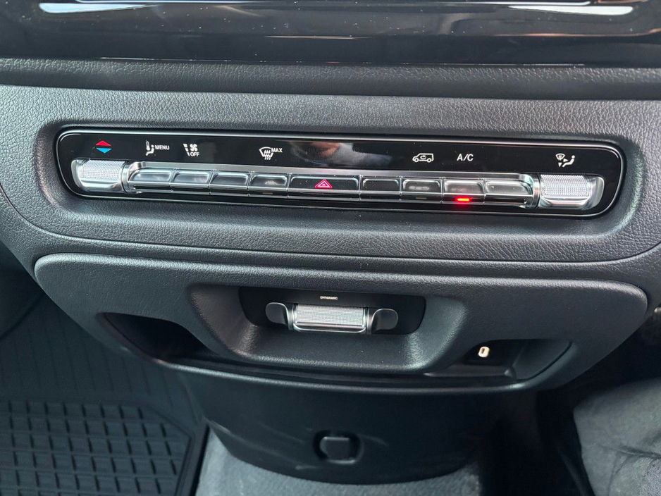 2026 Mercedes-Benz Vito SOLID REAR TAILGATE