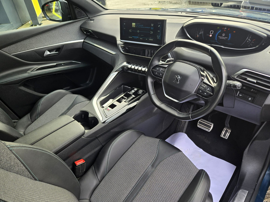 2023 Peugeot 5008 1.5 BlueHDi 130bhp Allure Auto €33,950