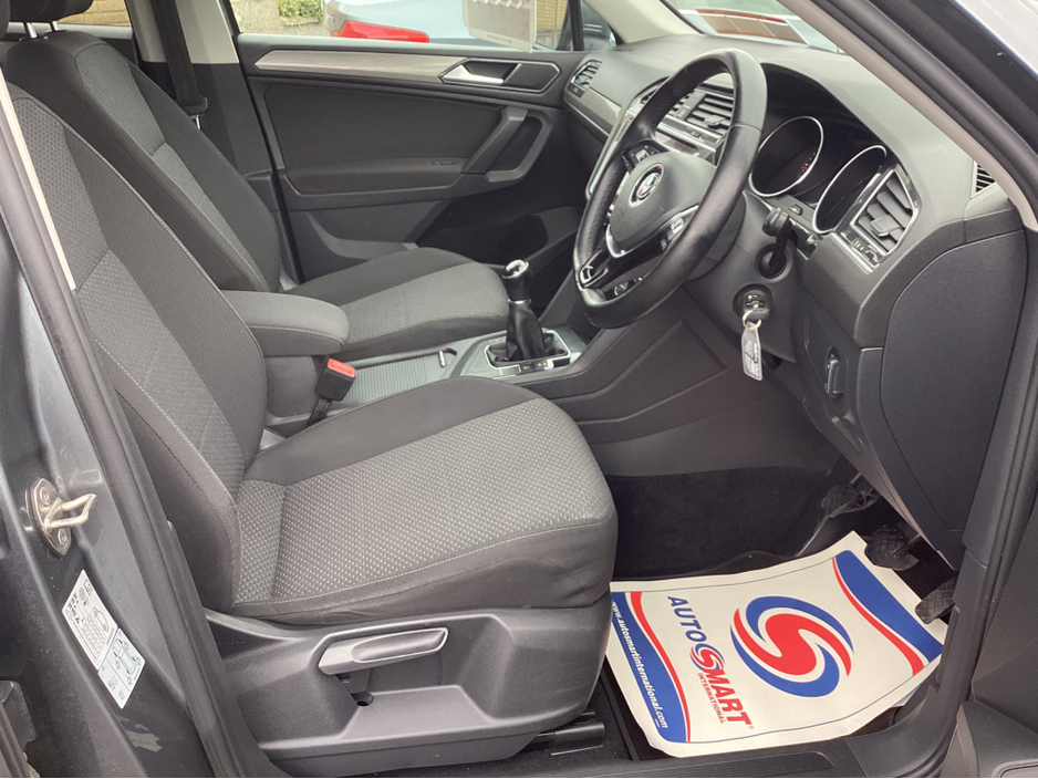 2018 Volkswagen Tiguan Allspace - image 10