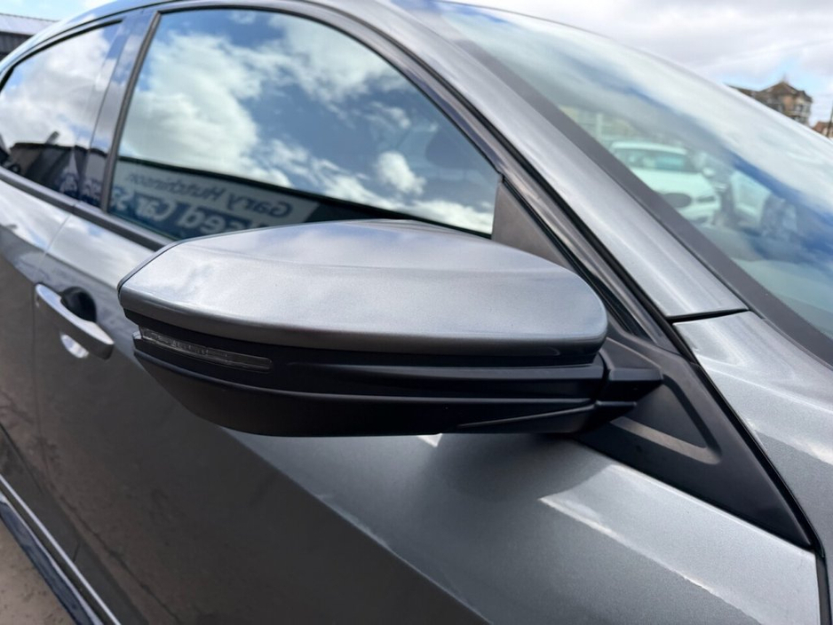 2019 Honda Civic - image 39