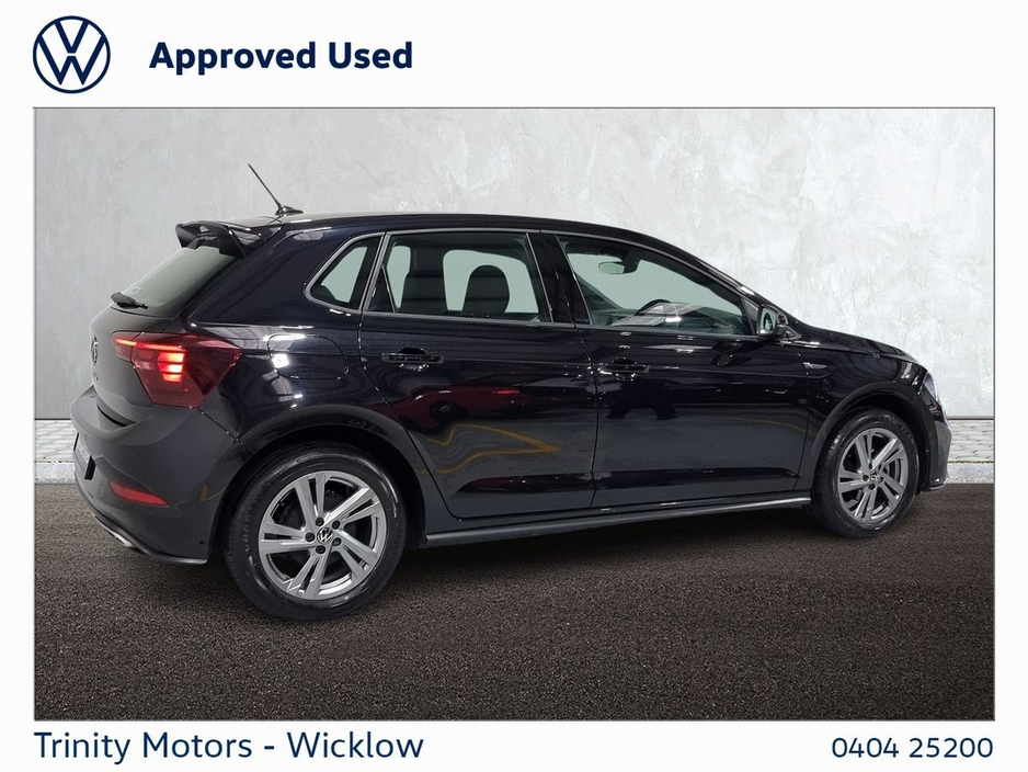 2024 Volkswagen Polo - image 3