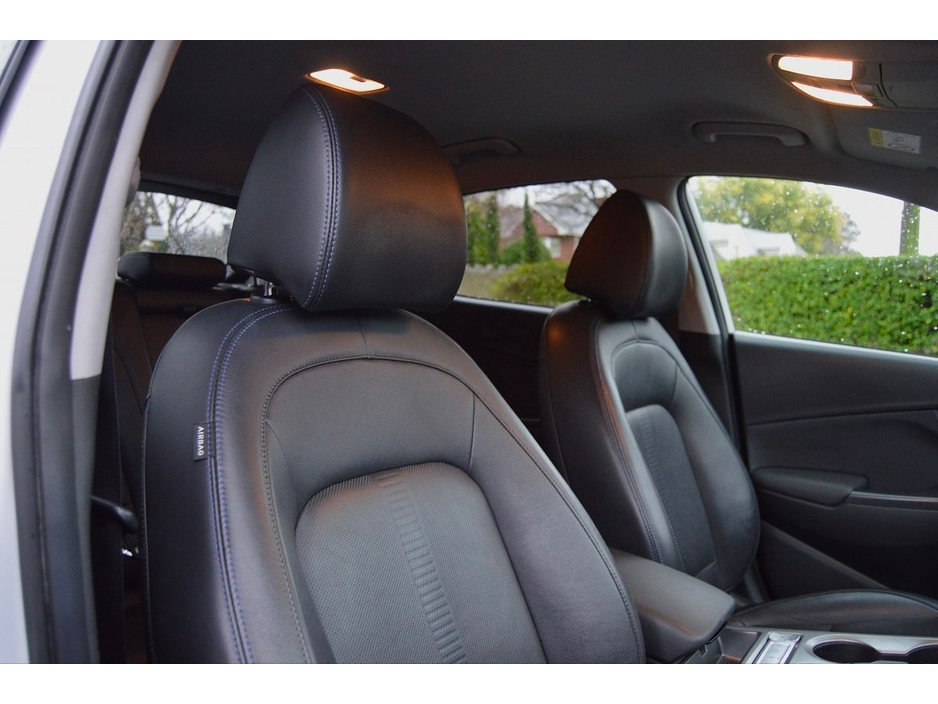 2022 Hyundai Kona Kona EV Premium 39 kWh