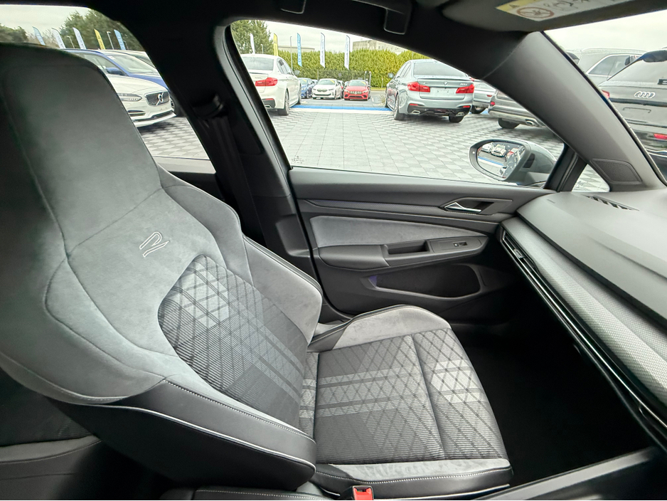 2022 Volkswagen Golf R-LINE - 2.0L DIESEL - AUTO - 12M WARRANTY - CAR:  1690 €32,950