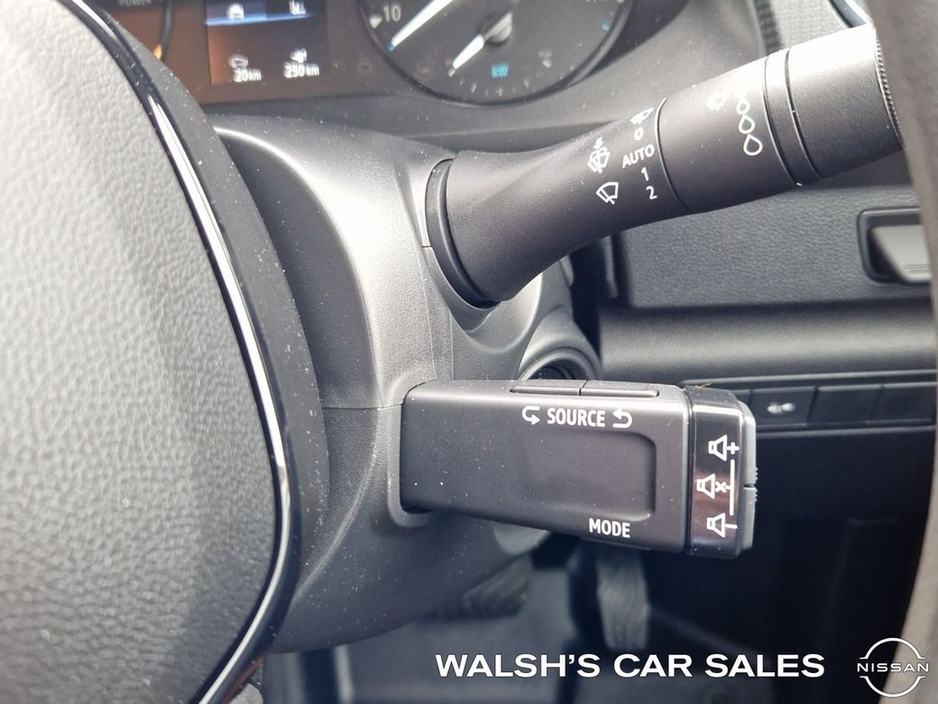 2025 Nissan Townstar - image 24