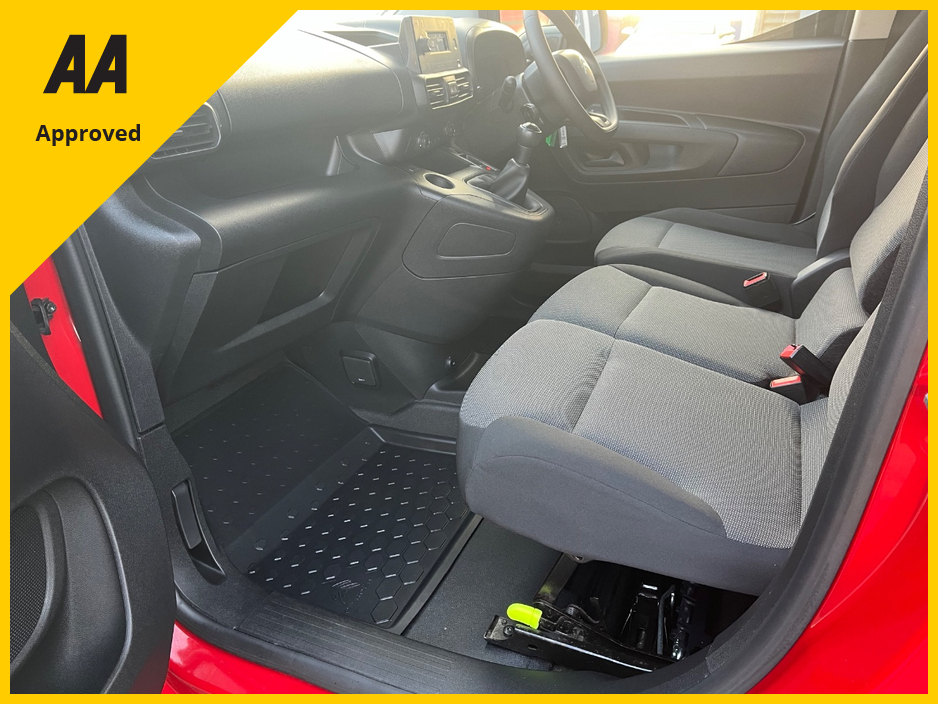 2019 Citroen Berlingo - image 18