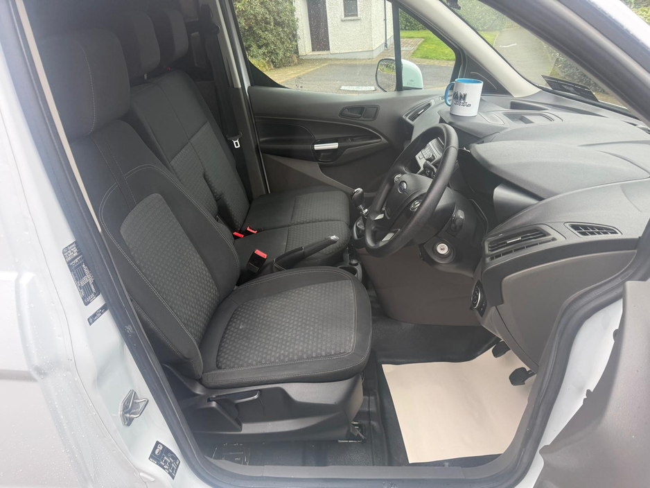 2022 Ford Transit Connect SWB Vs-Kitted 1 1.5 TD 120 M6 FWD 3 €16,995
