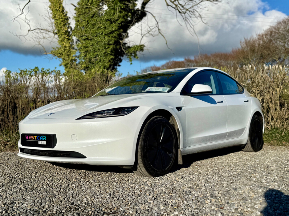 2025 Tesla Model 3 - image 34