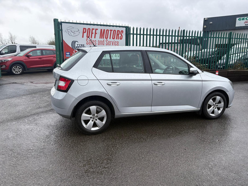 2016 Skoda Fabia - image 3