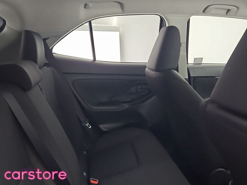 2023 Toyota Yaris Cross - image 10