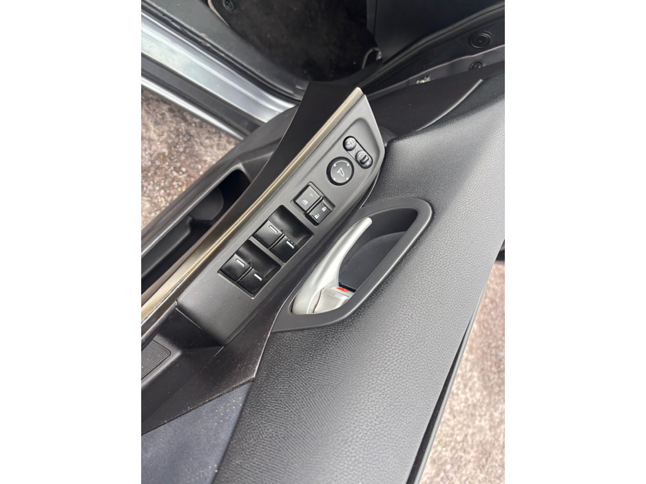 2012 Honda Civic - image 2