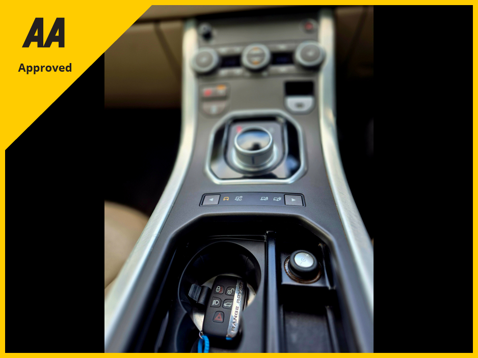 2016 Land Rover Range Rover Evoque - image 2