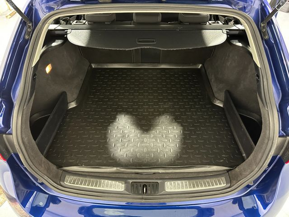 2016 Toyota Avensis 1.6 D4-D Luna Tourer 161 €13,800