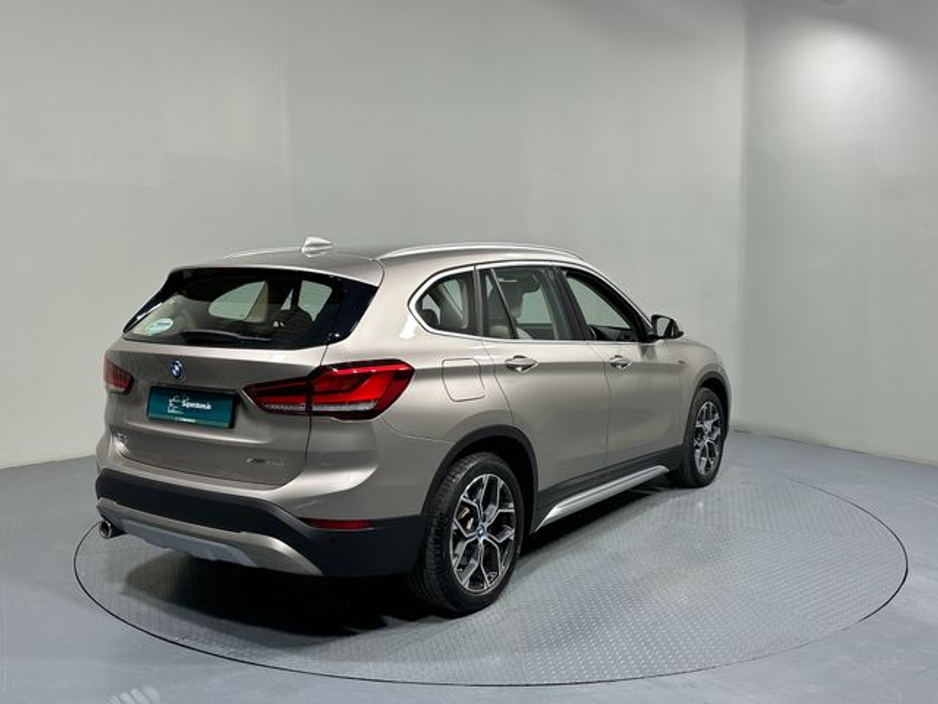 2022 BMW X1 - image 7