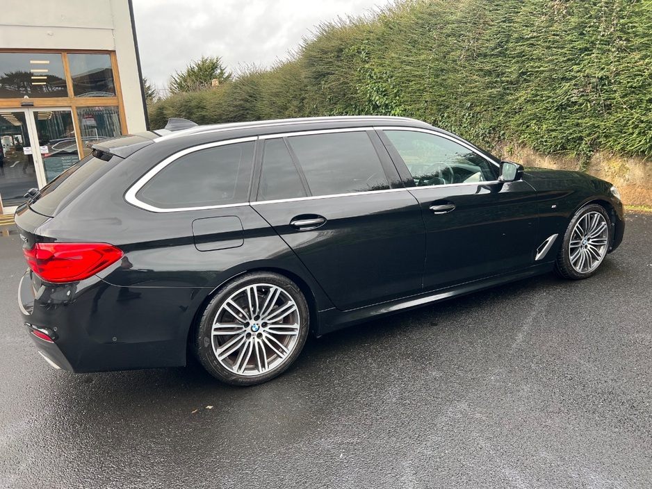 2018 BMW 5 Series - image 11