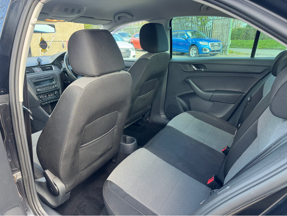 2013 Skoda Rapid - image 10