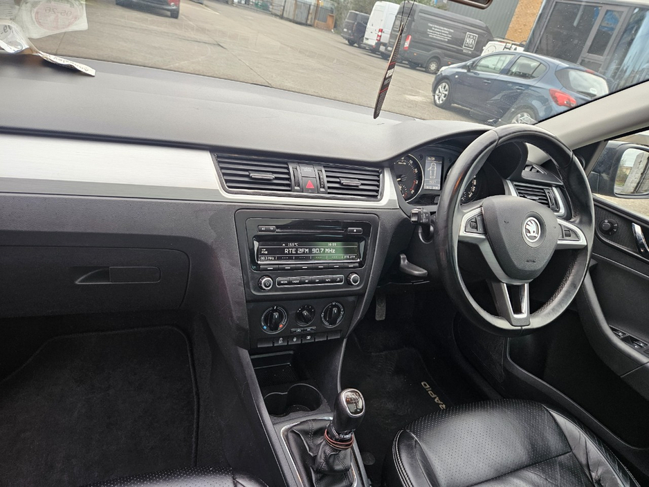 2014 Skoda Rapid - image 7