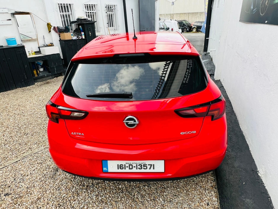 2016 Opel Astra  €7,950