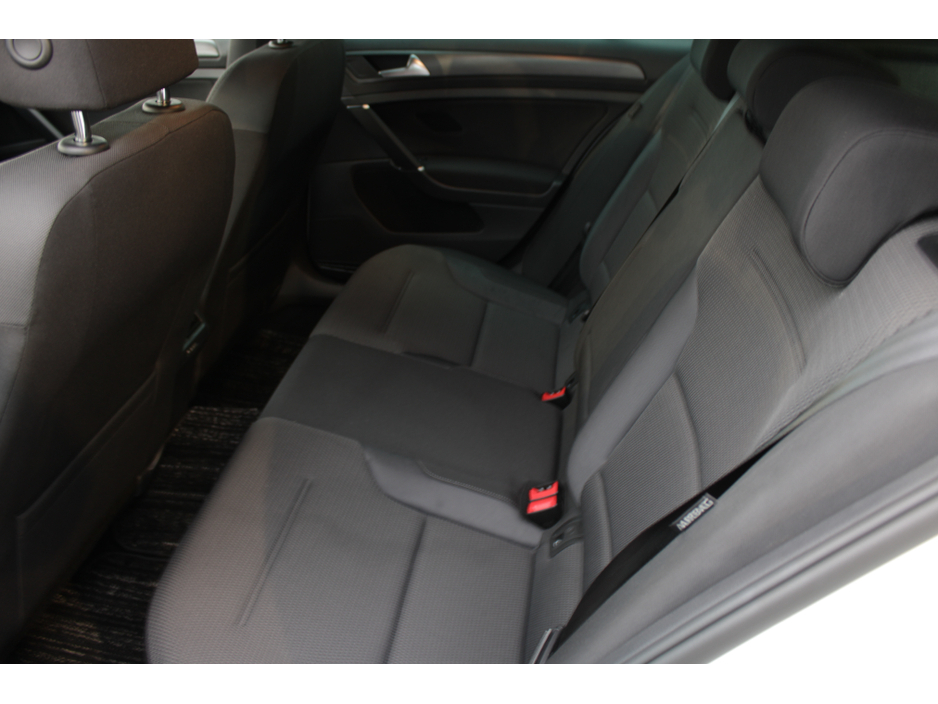 2019 Volkswagen Golf 2.0TDI 150BHP SPORT 5DR HATCHBACK AUTO // 1 OWNER WITH ONLY 82,000 KM'S // BUY WITH CONFIDENCE AA AND SIMI APPROVED DEALER 2026 // FINANCE ARRANGED // ALL TRADE INS WELCOME // €21,950