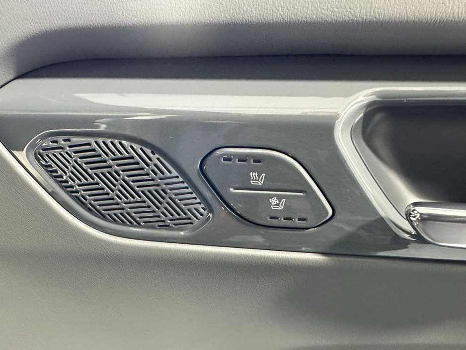 2026 Kia EV9 - image 28