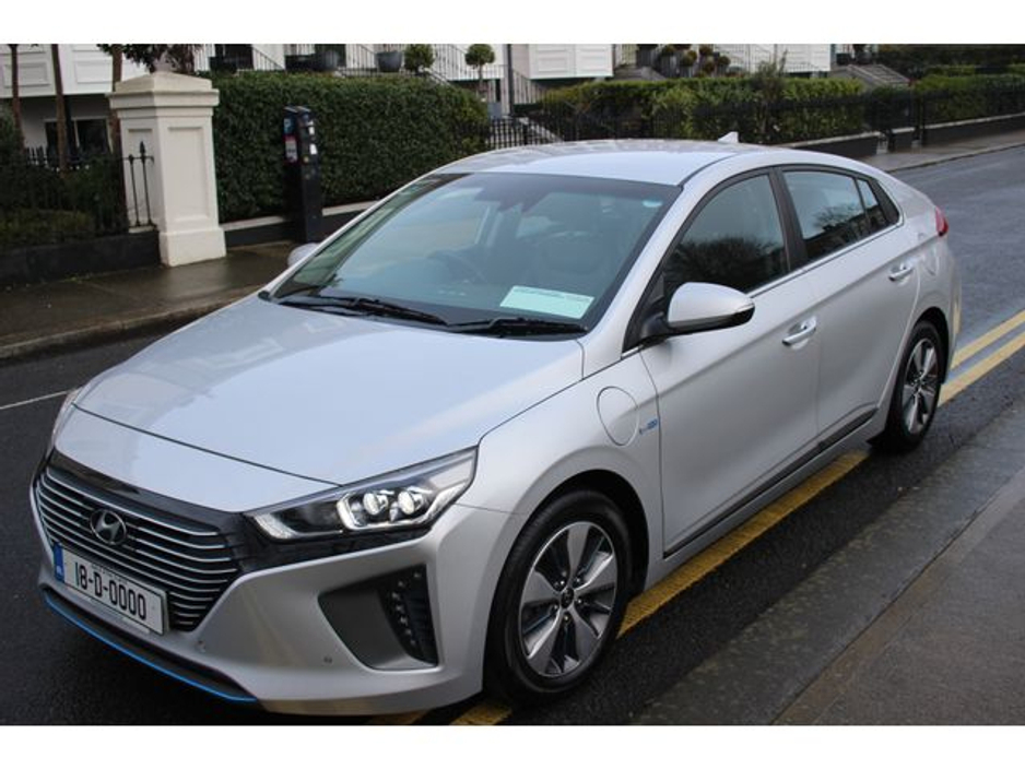2018 Hyundai Ioniq PREMIUM SE Plug In hybrid €15,950