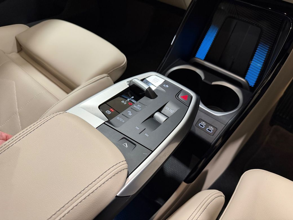 2025 BMW X1 25e M-SPORT PRO X-DRIVE=IVORY LEATHER//HUGE SPEC//AS NEW=2 YEAR BMW WARRANTY=TAILORED FINANCE PACKAGES AVAILABLE=TRADE IN'S WELCOME €53,995