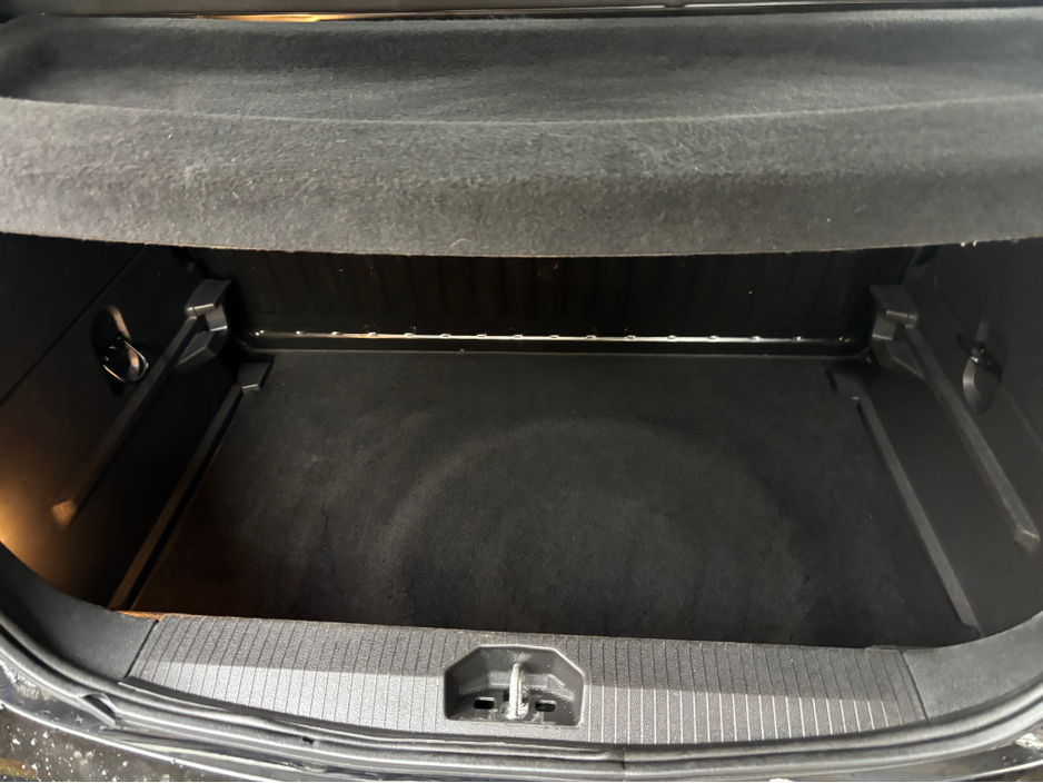 2019 Opel Corsa - image 3