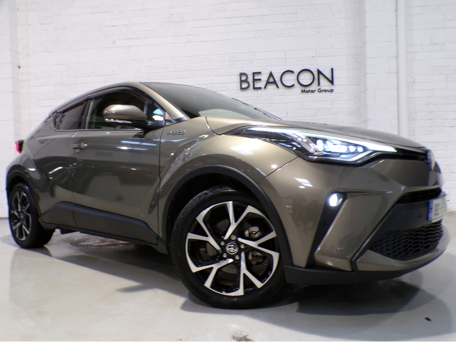 2019 Toyota C-HR 192*18,000 MILES*HYBRID SPORT TOYOTA C-HR SELF CHARGING 1.8 AUTOMATIC*FANTASTIC CONDITION GREAT ON FUEL, POWER, COMFORT WITH A LOT OF SPACE ALL COMBINED FOR A FANTASTIC DRIVE. CAR COMES WITH FULL SAF €21,900
