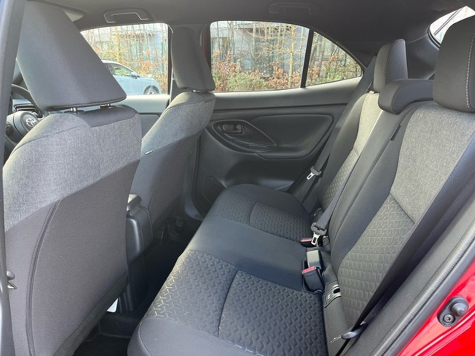 2023 Toyota Yaris Cross YARIS CROSS LUNA SPORT €28,950