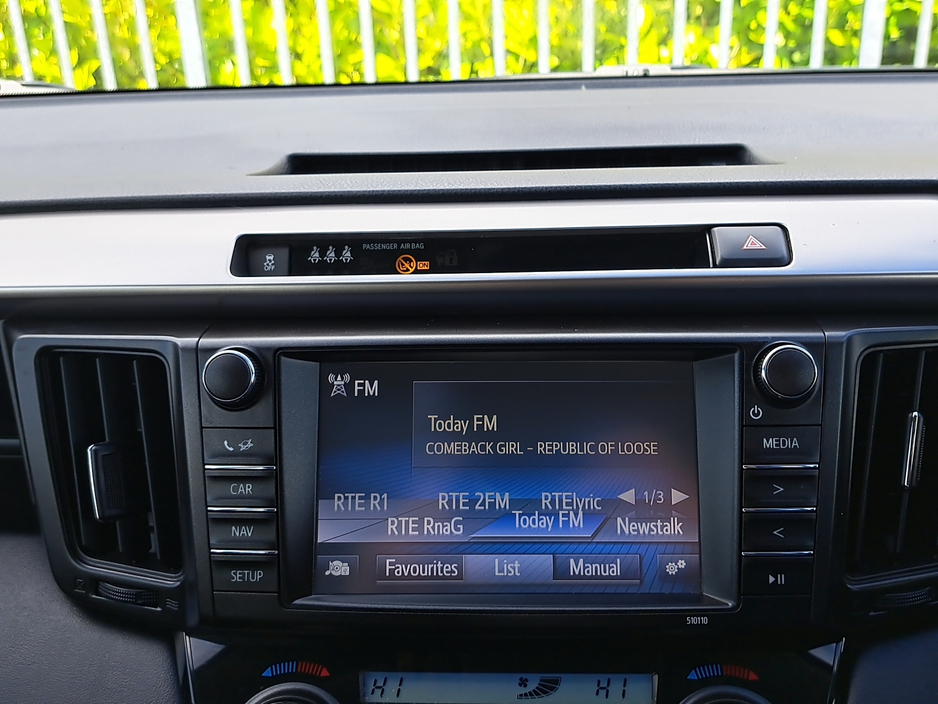 2016 Toyota Rav4 - image 24