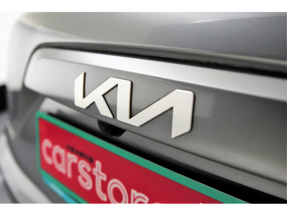 2023 Kia Niro - image 27