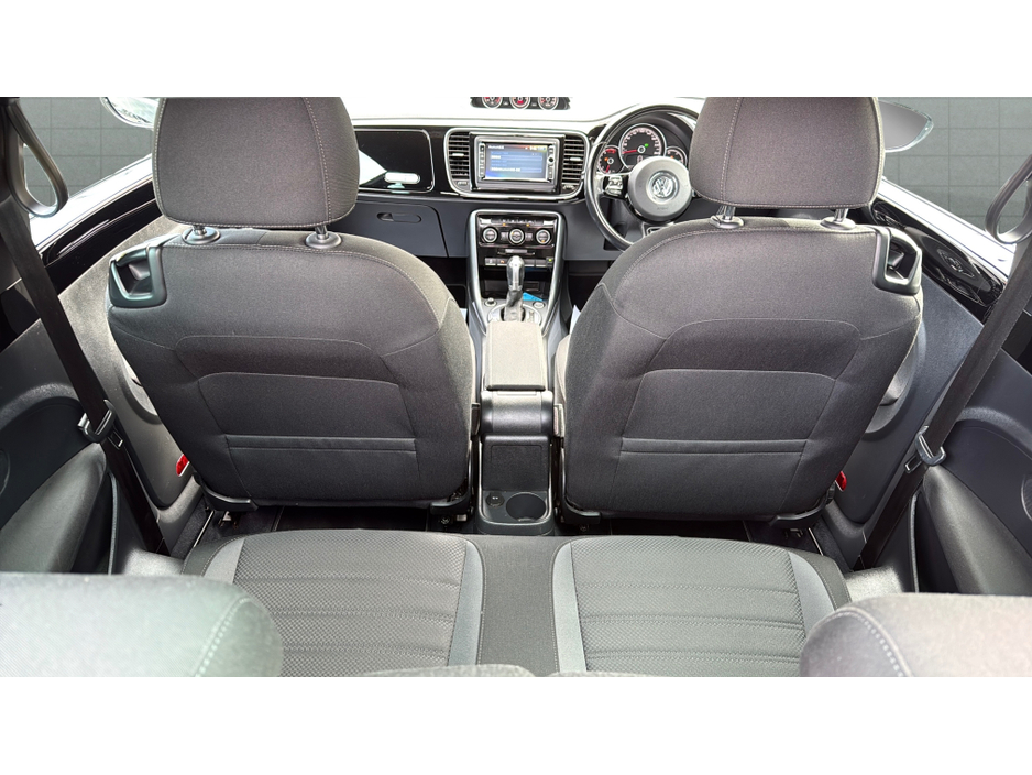 2017 Volkswagen Beetle - image 15