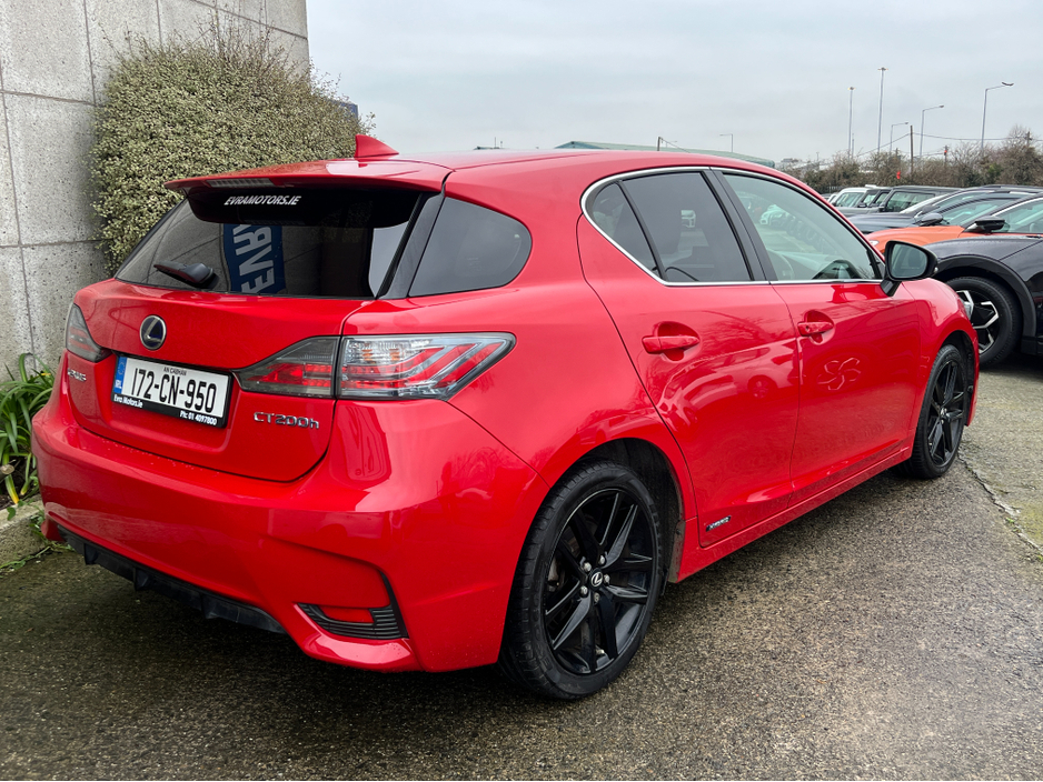 2017 Lexus CT 200 h SPORT AUTOMATIC 1.8 PETROL //SAT NAV//REVERSE CAMERA//HALF LEATHER SEATS//
