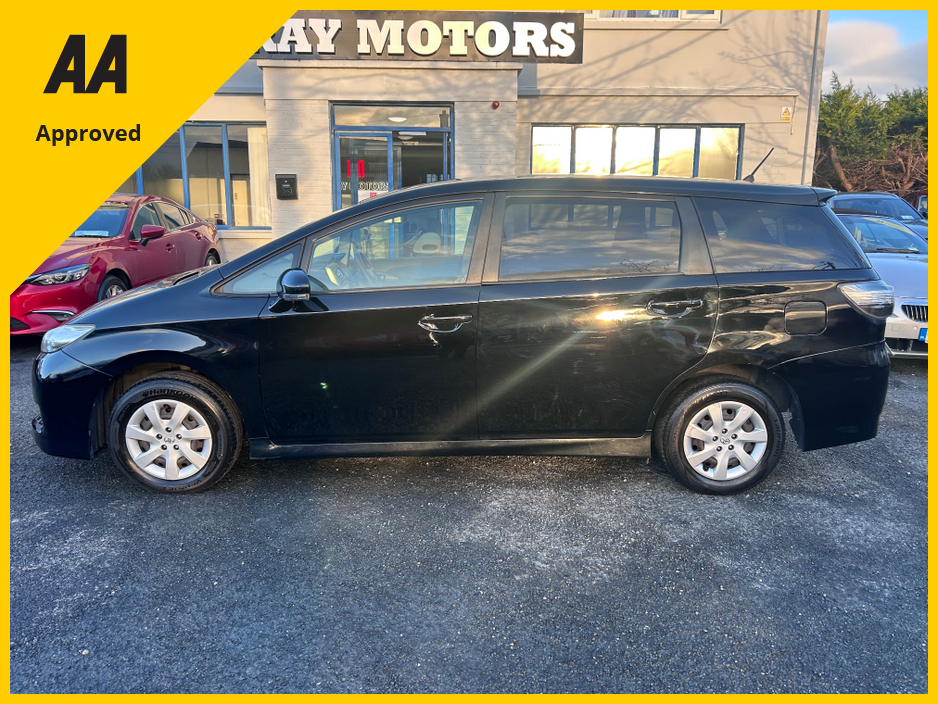 2013 Toyota Wish 2013 TOYOTA WISH PETROL AUTO AWD 7 SEATS €9,950