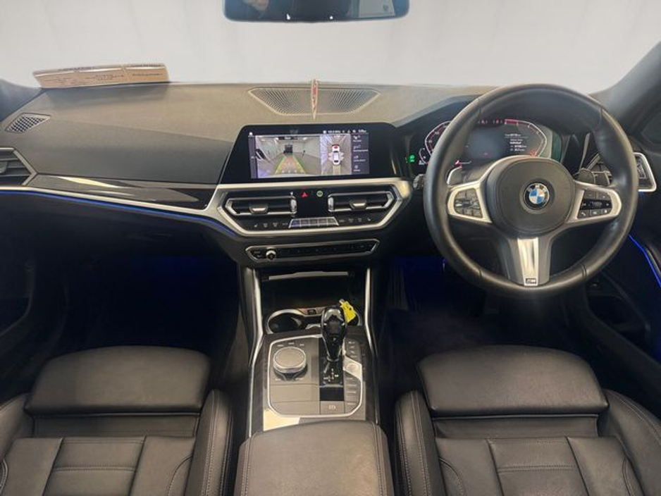 2021 BMW 3 Series - image 15