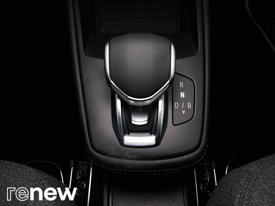 2020 Renault Zoe - image 23