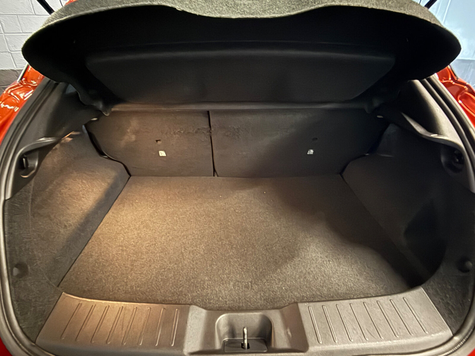 2023 Nissan Juke - image 26