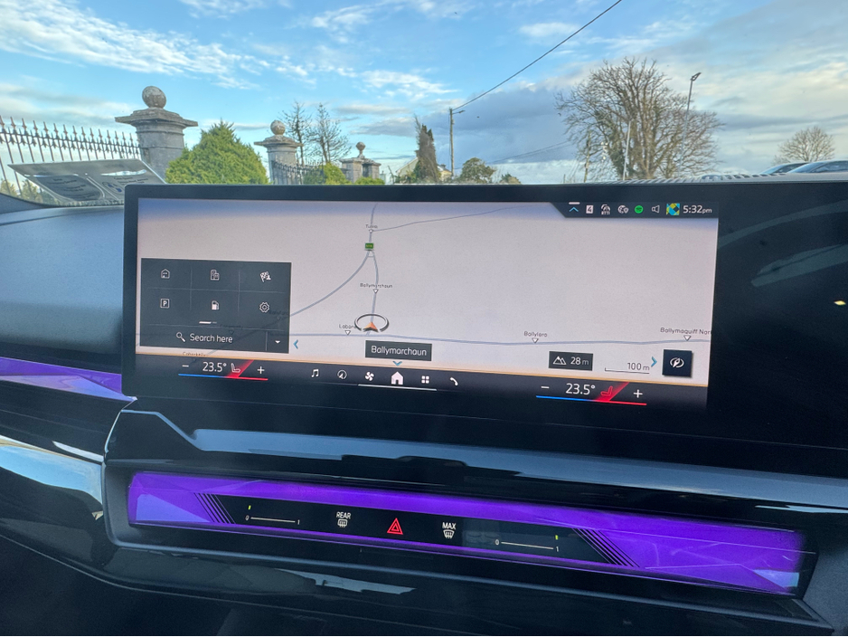 2024 BMW 5 Series - image 25