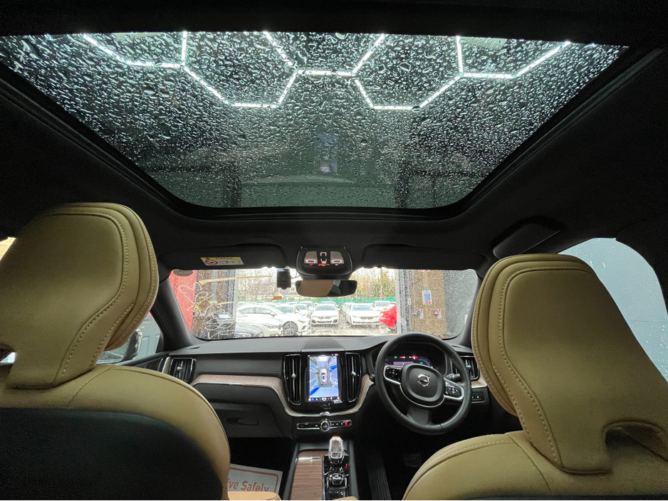 2023 Volvo XC60 €45950 2023 VOLVO XC60 RECHARGE ULTIMATE T6 2.0 AUTOMATIC / CRUISE CONTROL / 360° PARKING CAMERA / ELECTRIC MEMORY & HEATED SEATS / PANORAMIC SUNROOF / HEATED STEERING WHEEL / APPLE CARPLAY €45,950