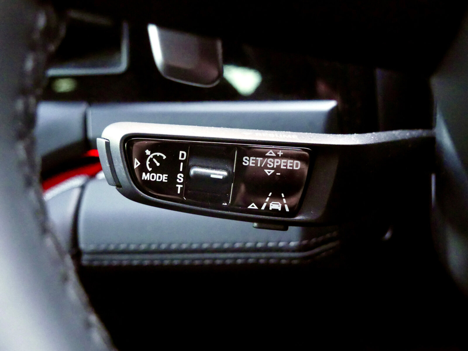 2024 Porsche Panamera - image 25