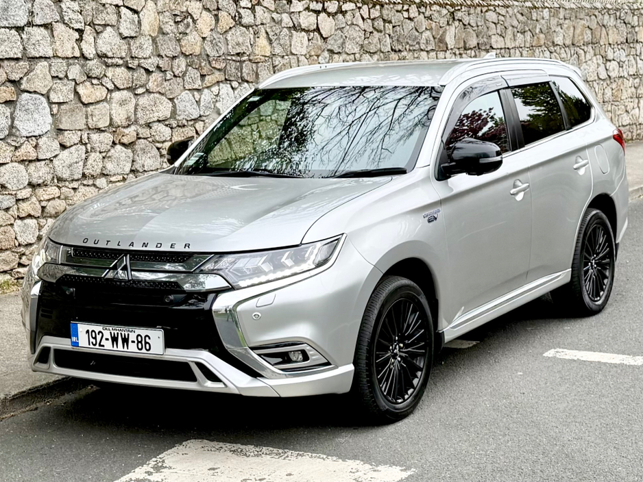 2019 Mitsubishi Outlander - image 15