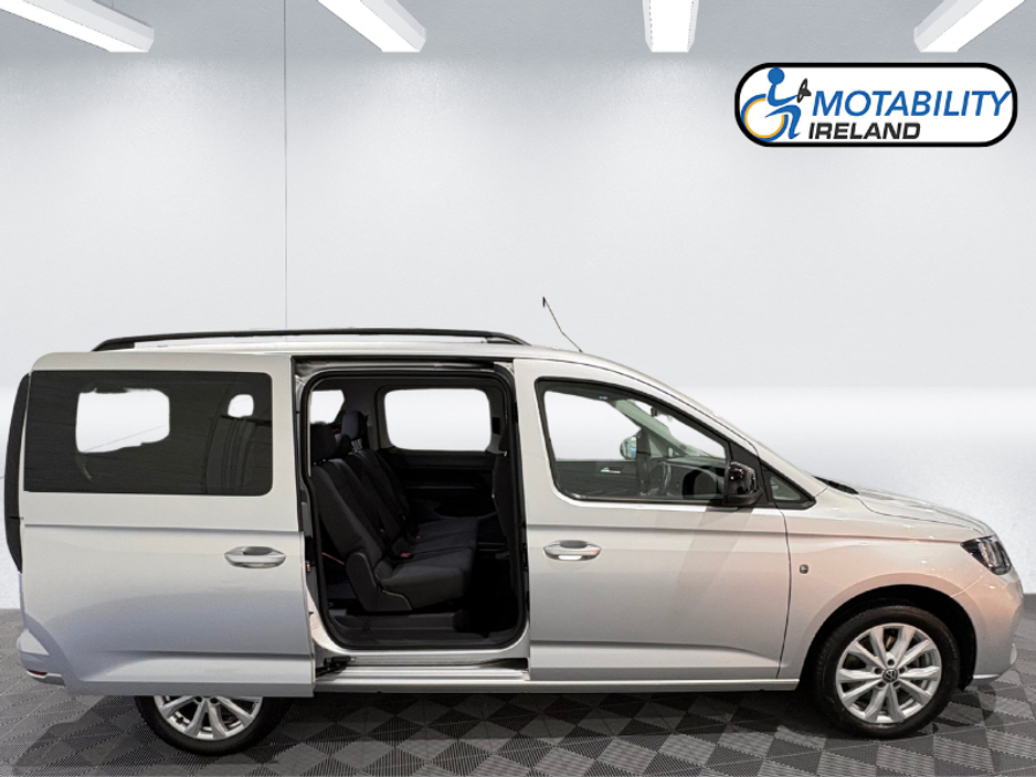 2022 Volkswagen Caddy Maxi Life Wheelchair Accessible €43,995
